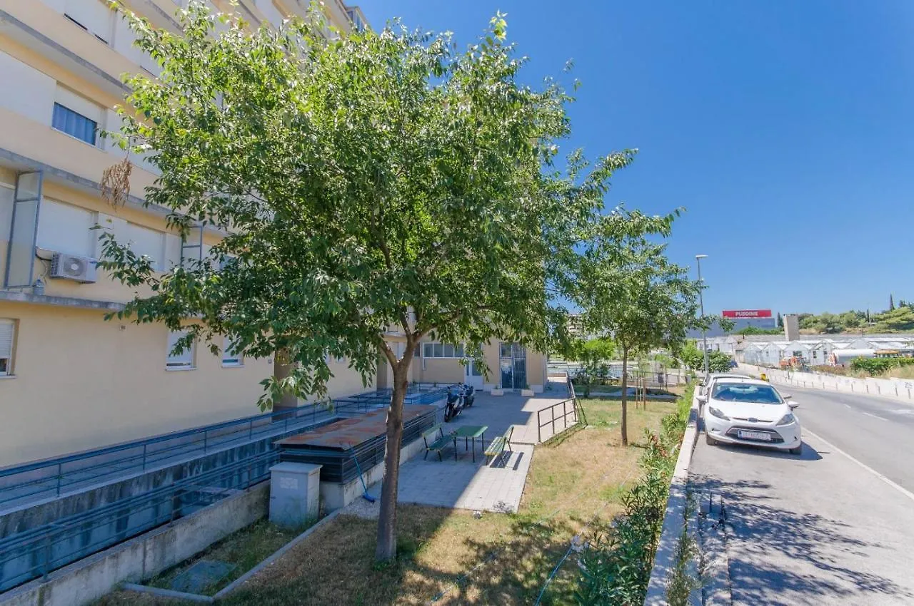 Modern Apartment With Sea View And Secure Garage سبليت